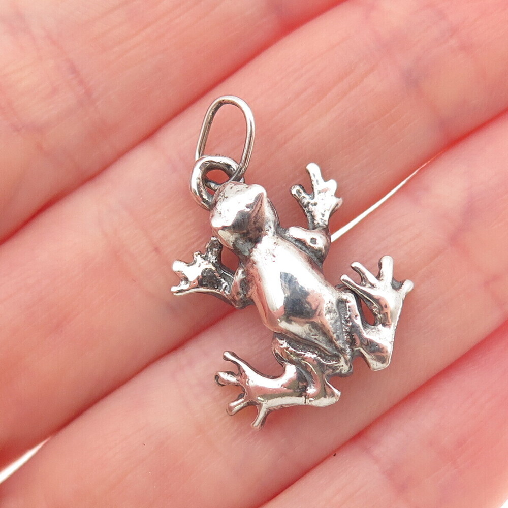 925 Sterling Silver Vintage Frog Good Luck Oxidized Charm Pendant